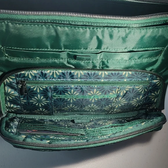 Lug Emerald Green Crossbody Bag - Picture 4 of 15